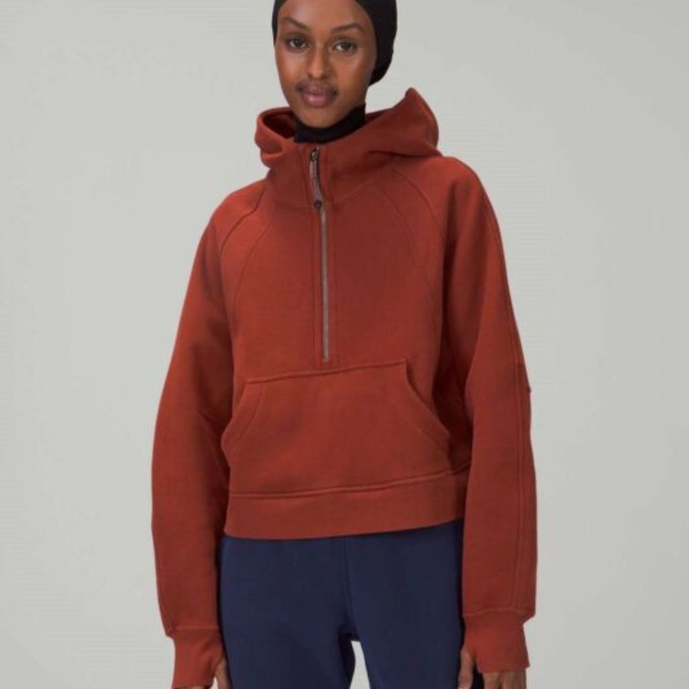 99% NEW LULULEMON SCUBA, SIZE ML